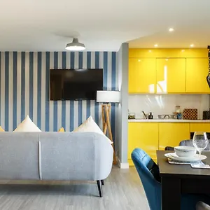  Apartment Brand New Large United Kingdom